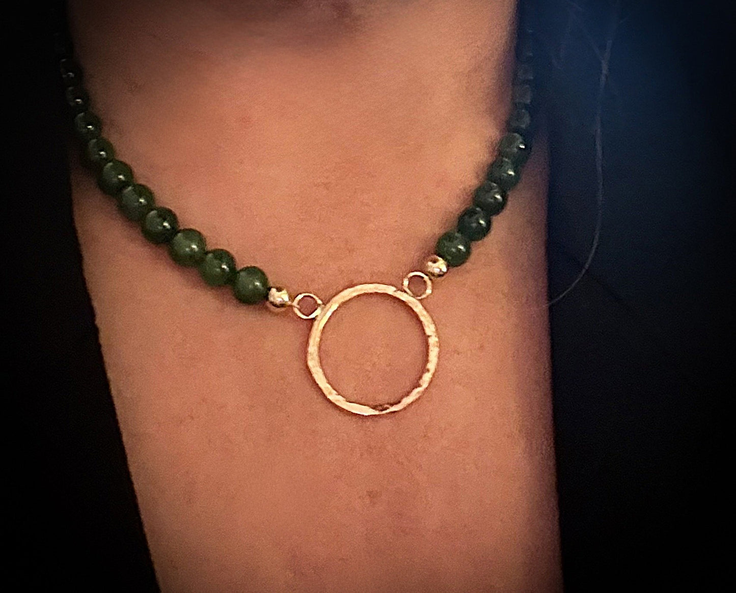 Nephrite necklace with Gold